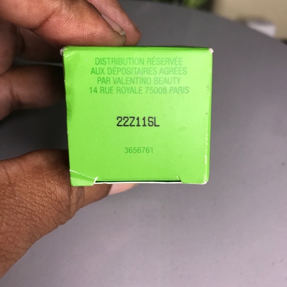 Valentino Donna Born in Roma Green Stravaganza Eau de Parfum Women 6ML Mini - Picture 5 of 8